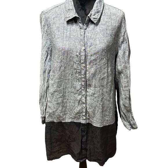 Tahari Plus Size blouse button up long sleeve two tone black gray 1X
Lightweight - Picture 1 of 7